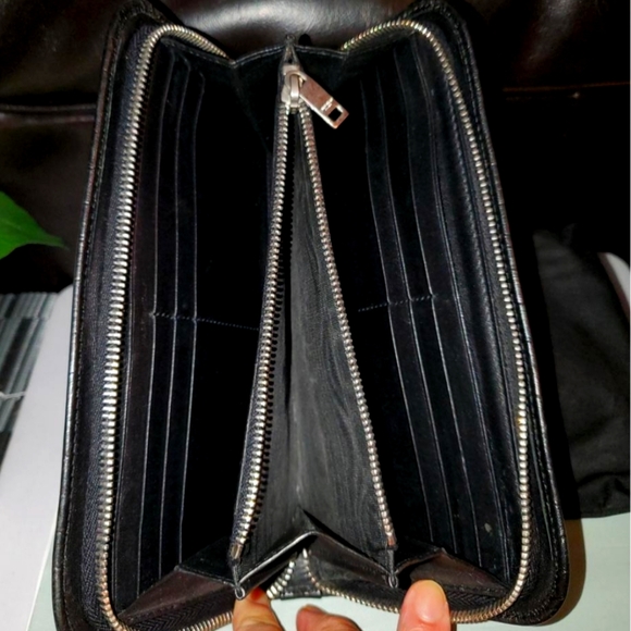 Saint Laurent Zippy Long Wallet - Picture 3 of 11